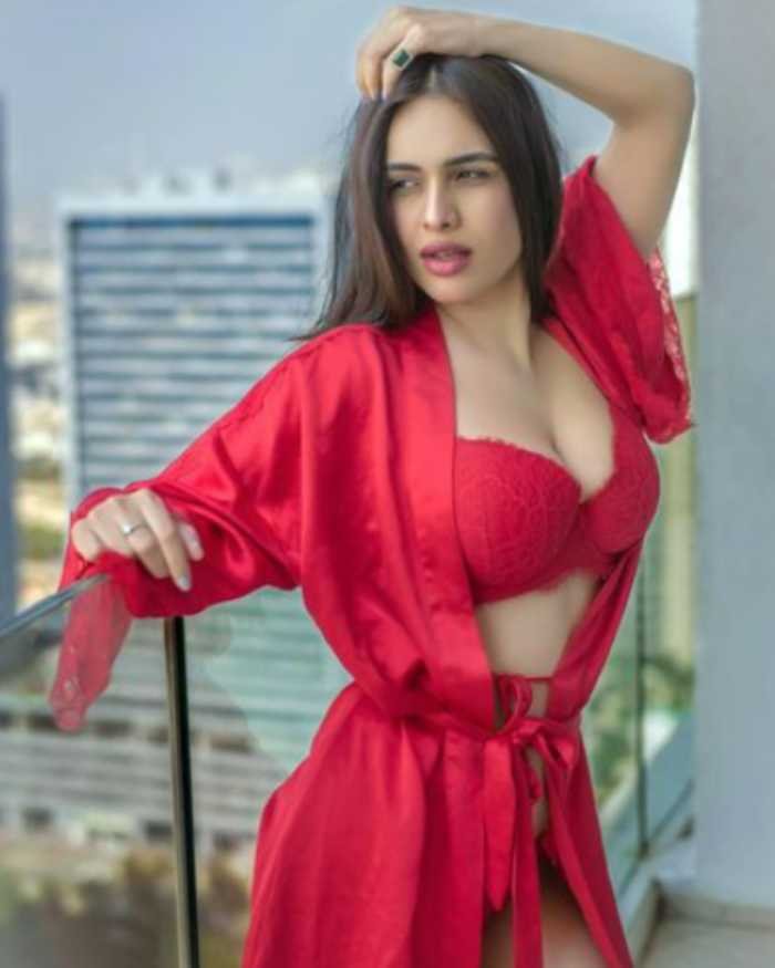neha malik 26
